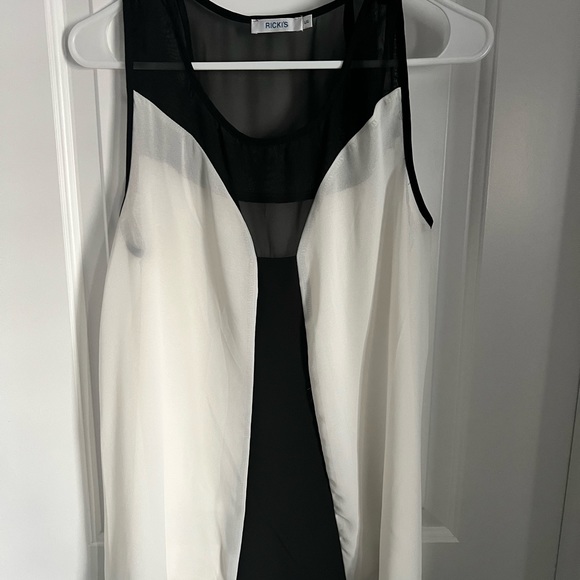 Ricki’s Large Black & White Blouse - Picture 2 of 4
